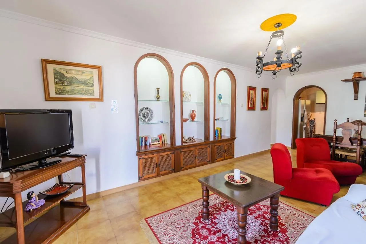 Casa Patio De Los Naranjos Piscina Privada Alcaucin Holiday home