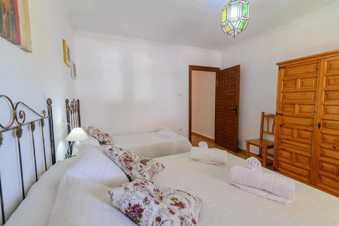 Casa Patio De Los Naranjos Piscina Privada Alcaucín 0*,  Ισπανία