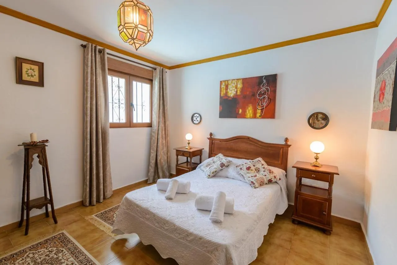 Casa Patio De Los Naranjos Piscina Privada Alcaucín Ισπανία