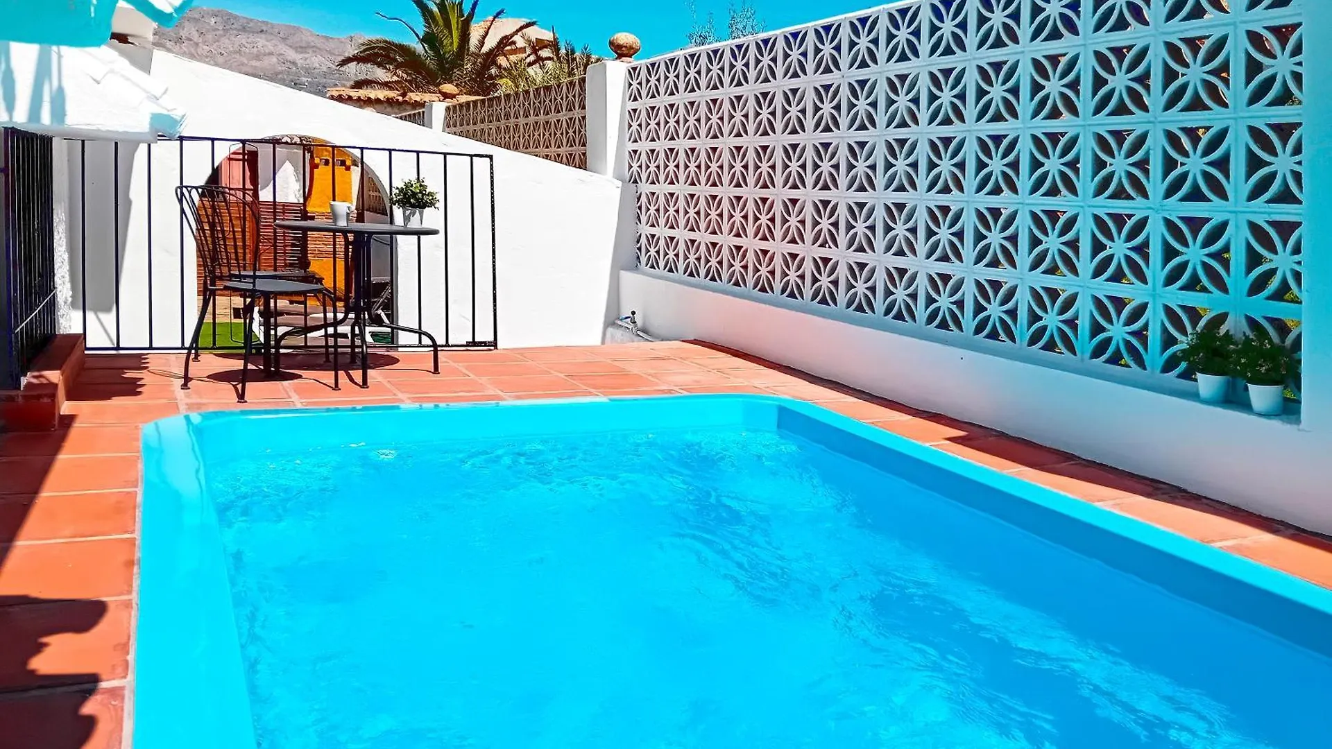 Holiday home Casa Patio De Los Naranjos Piscina Privada Alcaucin